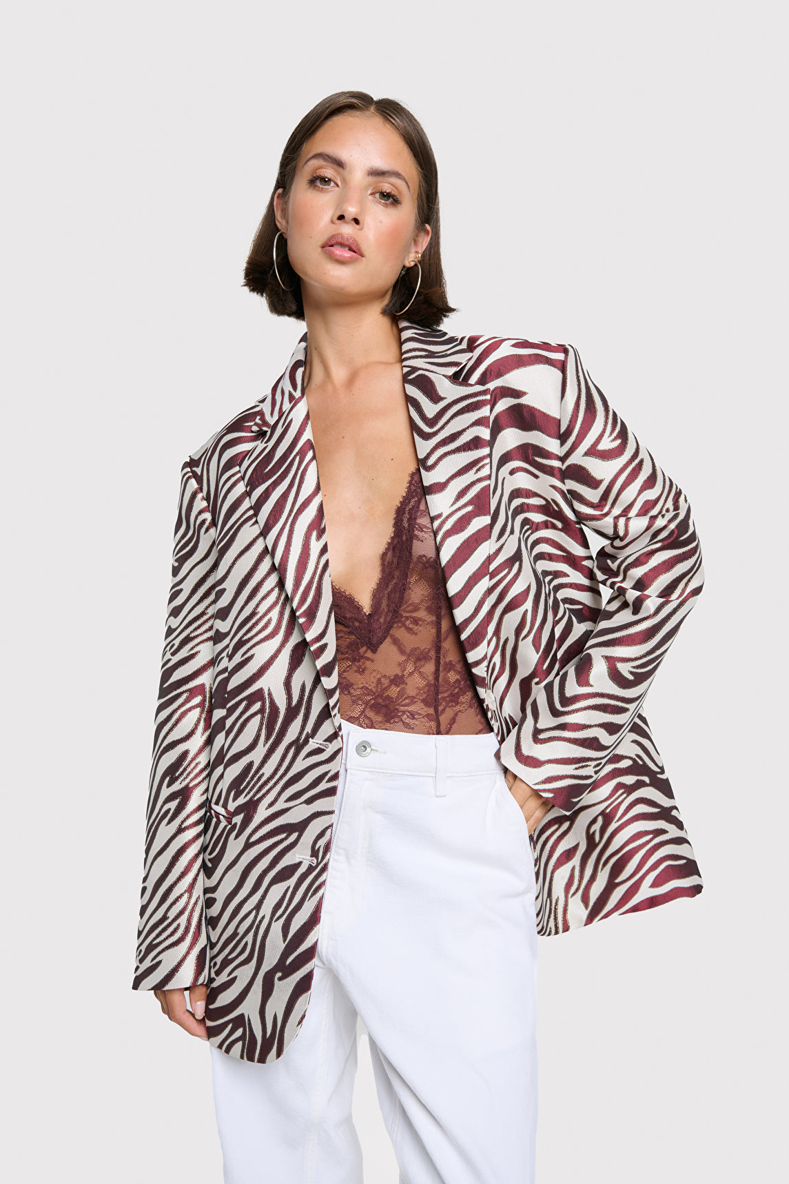 Jacquard Blazer van ALIX The Label, kleur Bordeaux