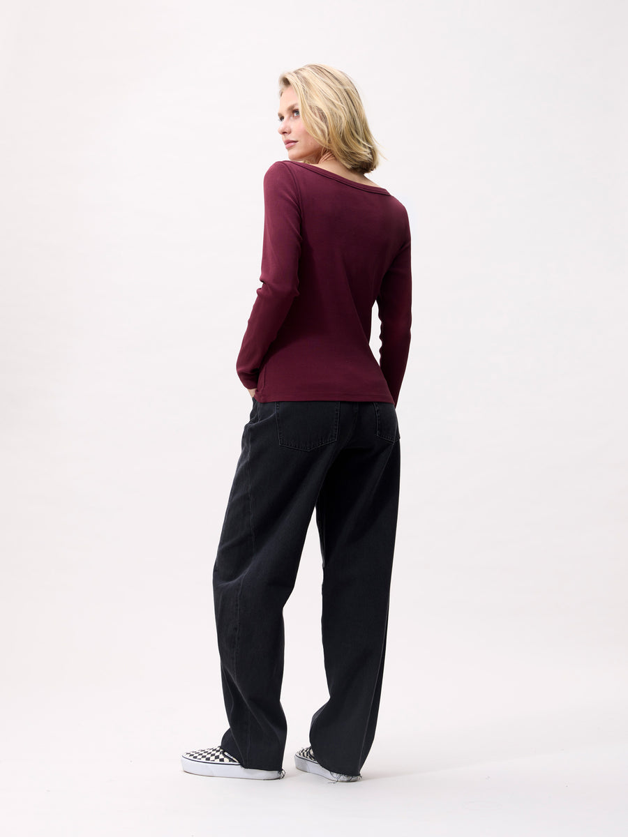 Boatneck Rib Long Sleeve van Catwalk Junkie, kleur Merlot