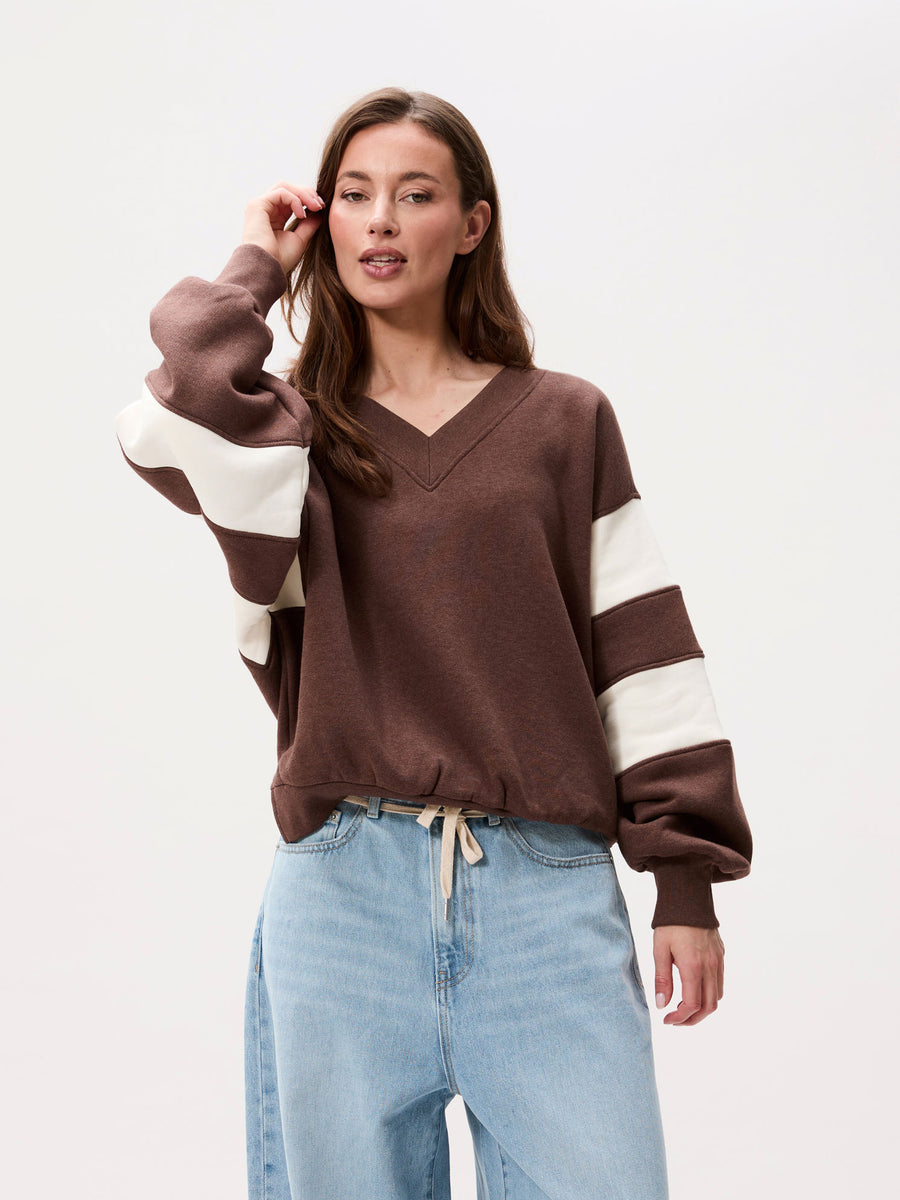 Sporty Vneck Sweater van Catwalk Junkie, kleur Brownie