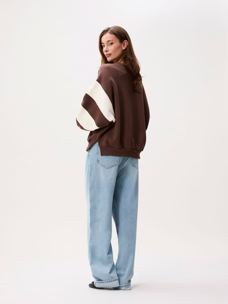 Sporty Vneck Sweater van Catwalk Junkie, kleur Brownie
