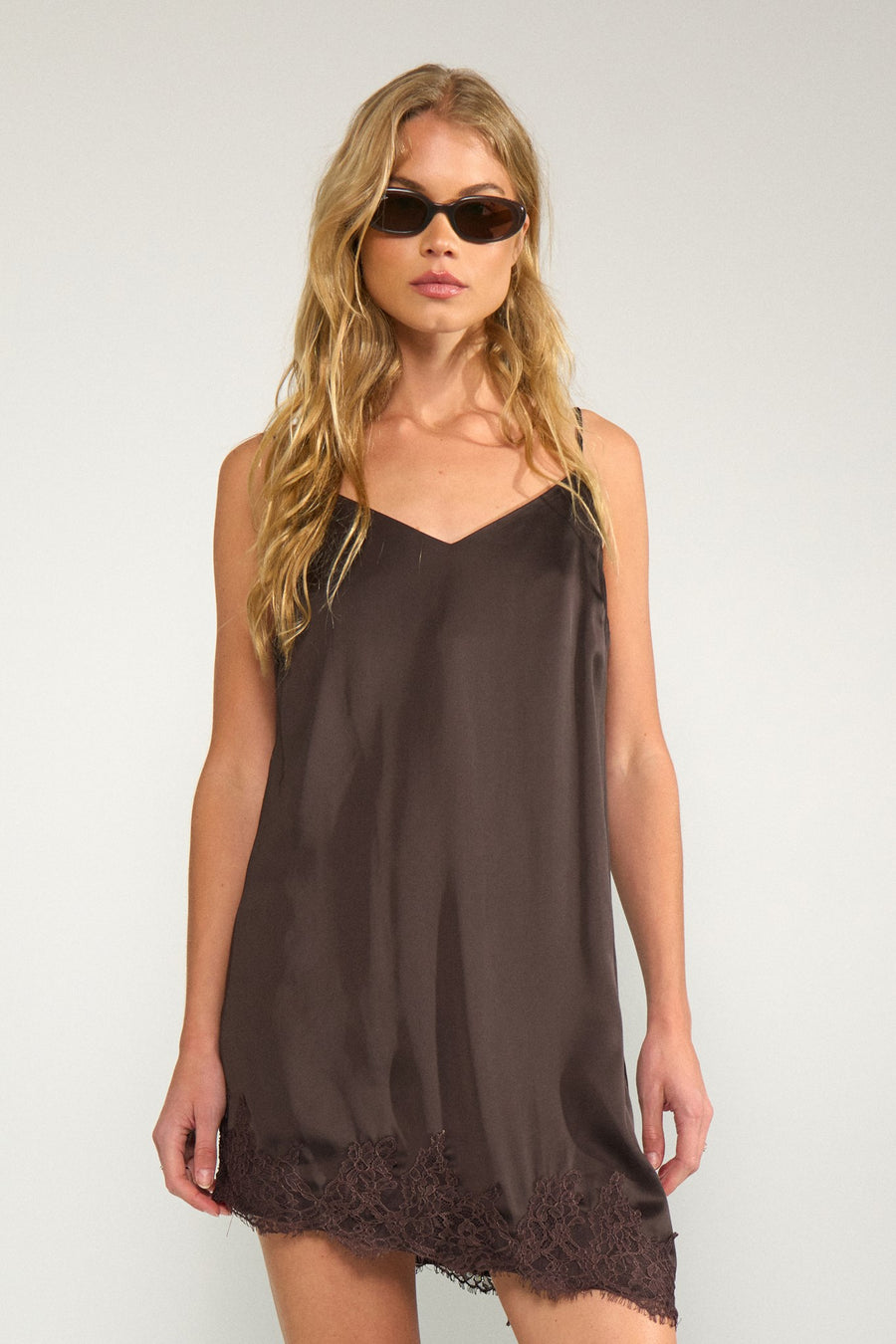 Nunadine Dress van Nümph, kleur Black Coffee