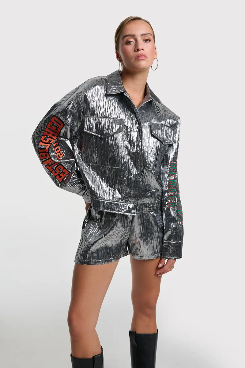 Crinkle Shorts van ALIX The Label, kleur Silver
