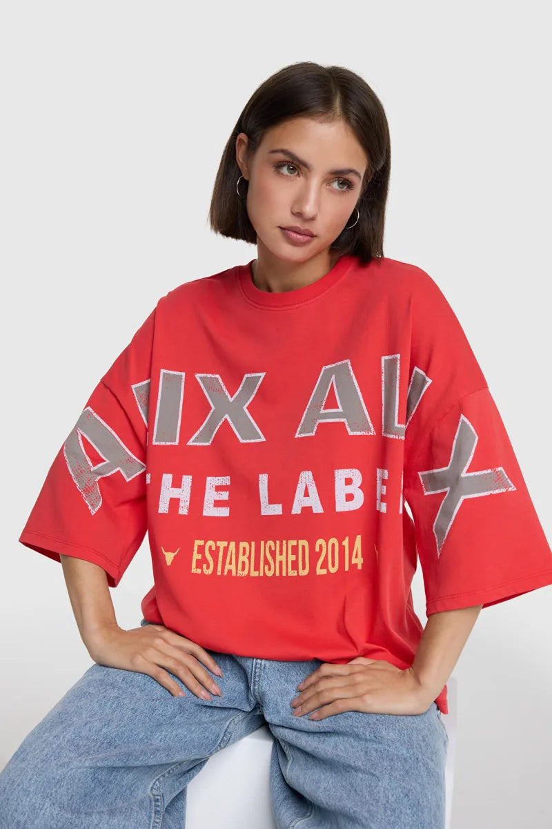 Ladies Knitted Big Alix T-Shirt van ALIX The Label, kleur Spicy Coral