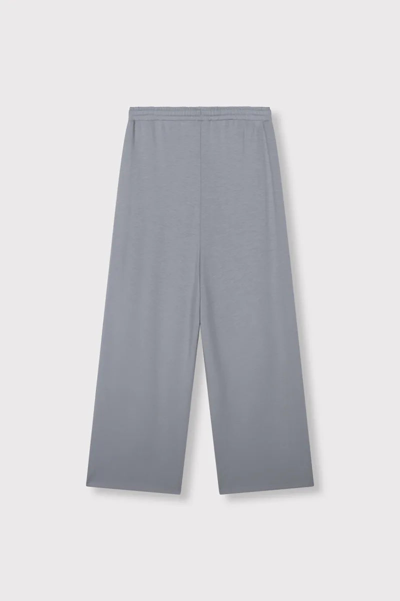 Ladies Knitted Scuba Wide Leg Pants van ALIX The Label, kleur Light Grey