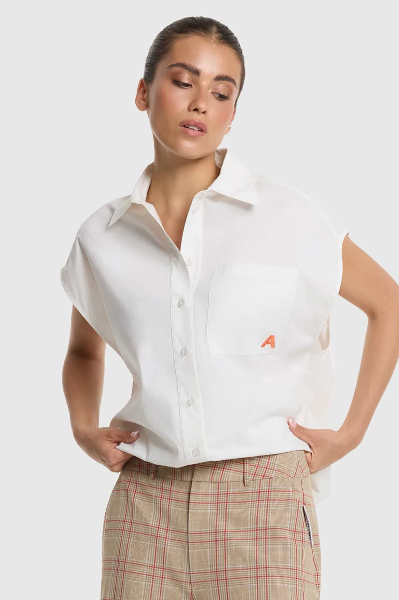 Ladies Woven Sleeveless Blouse van ALIX The Label, kleur Soft White