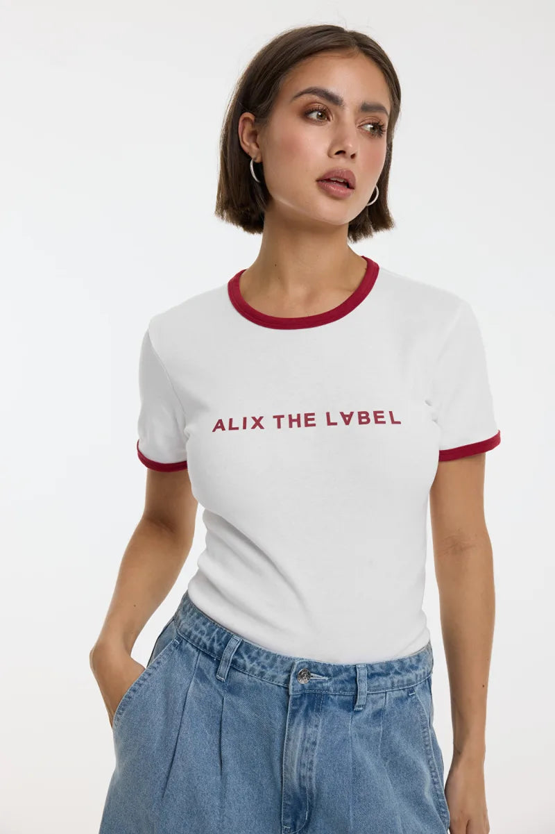 Ringer T-Shirt van ALIX The Label, kleur Soft White