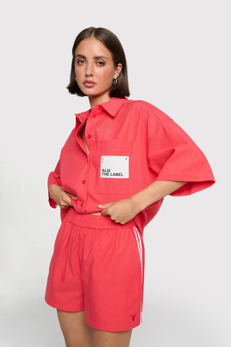 Sporty Shorts van ALIX The Label, kleur Light Red