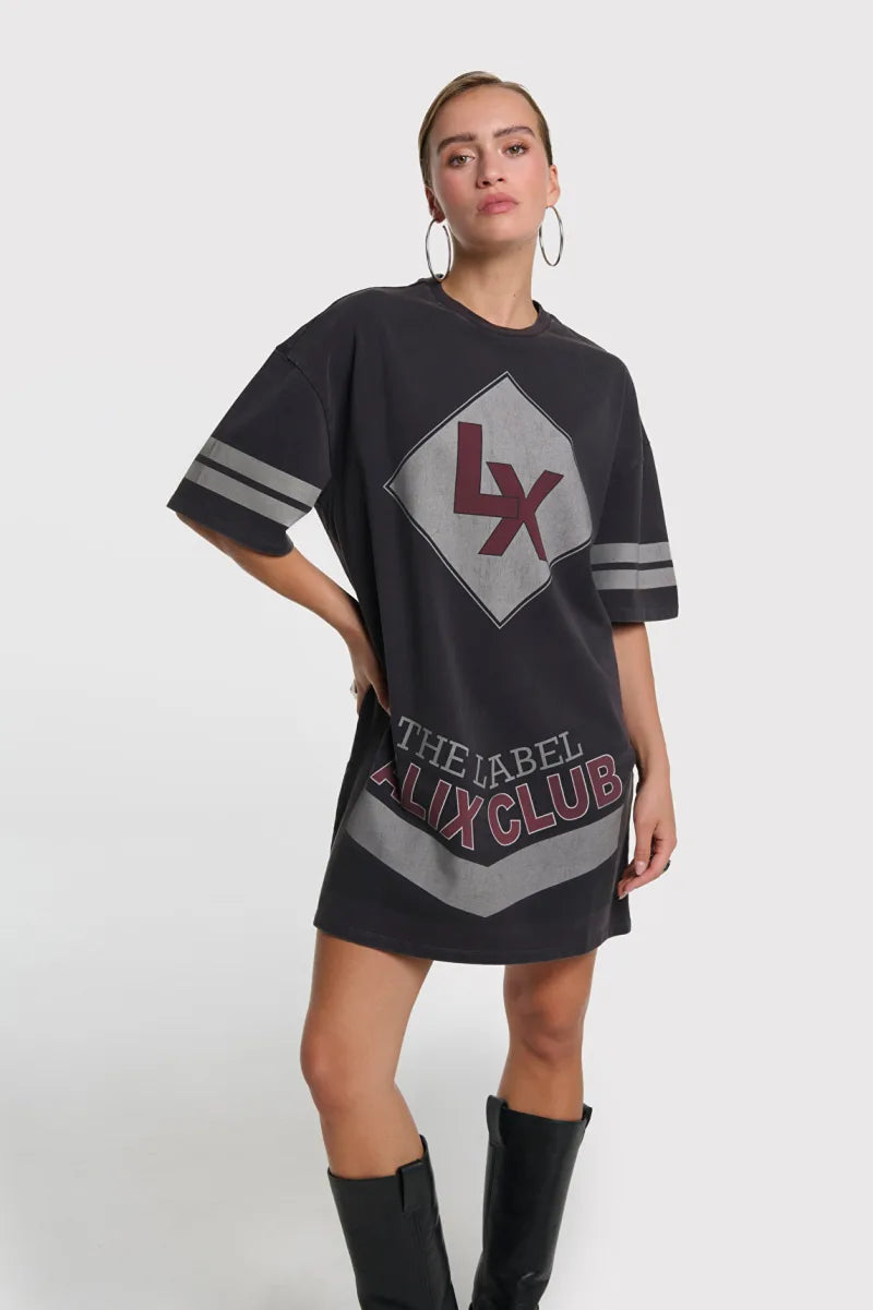 T-Shirt Dress van ALIX The Label, kleur Charcoal Grey