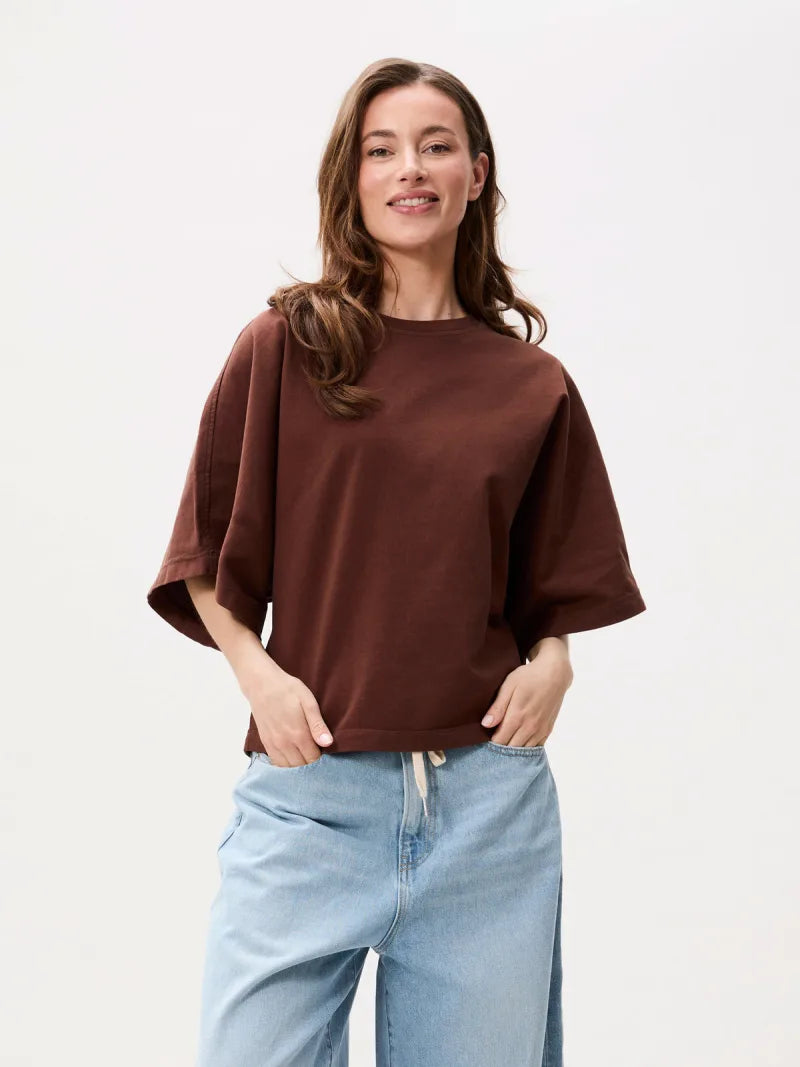 Batsleeve Tshirt van Catwalk Junkie, kleur Rocky Road