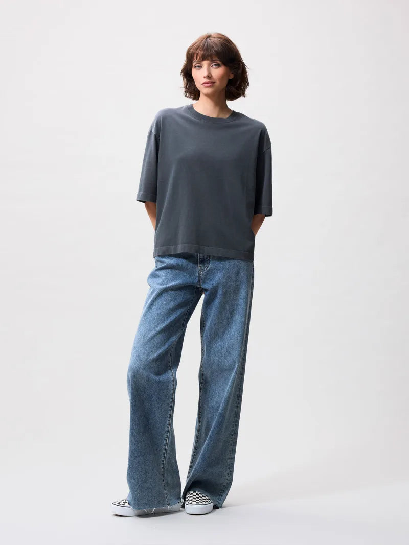 Loose Fit Tee van Catwalk Junkie, kleur Carbon