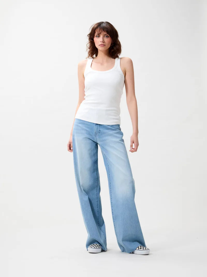 Scoop Neck Rib Singlet van Catwalk Junkie, kleur Off White