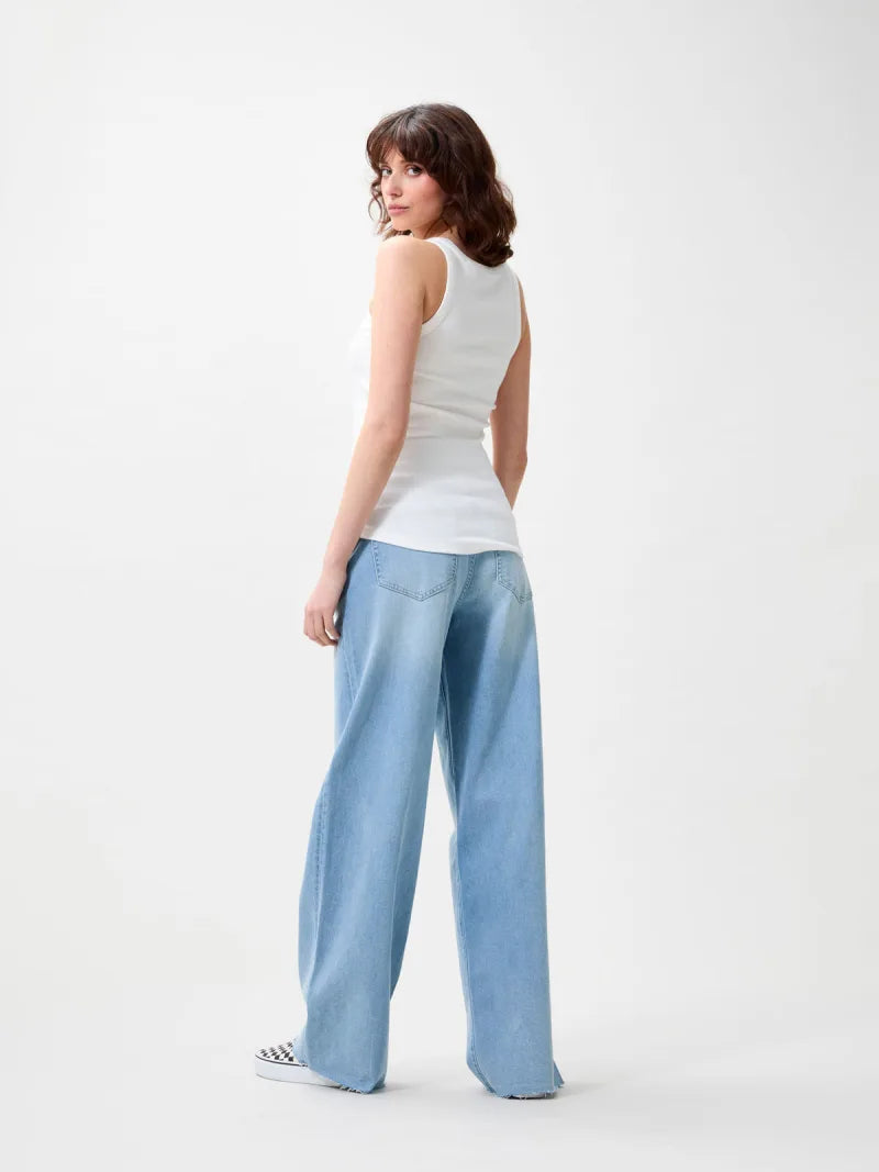 Scoop Neck Rib Singlet van Catwalk Junkie, kleur Off White