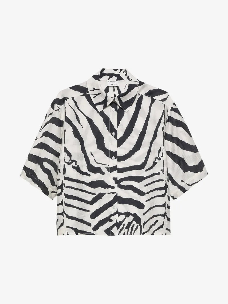 Short Sleeve Zebra Blouse van Catwalk Junkie, kleur Sandshell