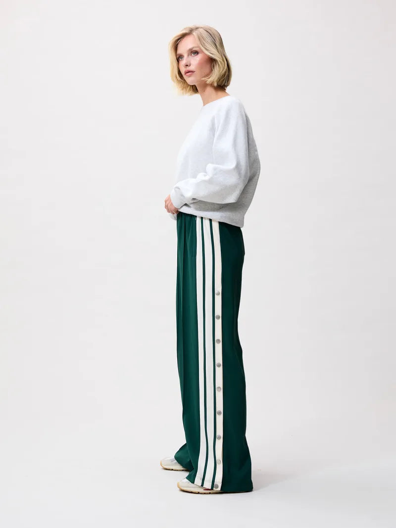 Side Button Tracksuit Trousers van Catwalk Junkie, kleur Pine Forest