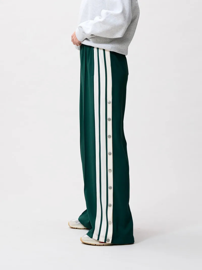 Side Button Tracksuit Trousers van Catwalk Junkie, kleur Pine Forest