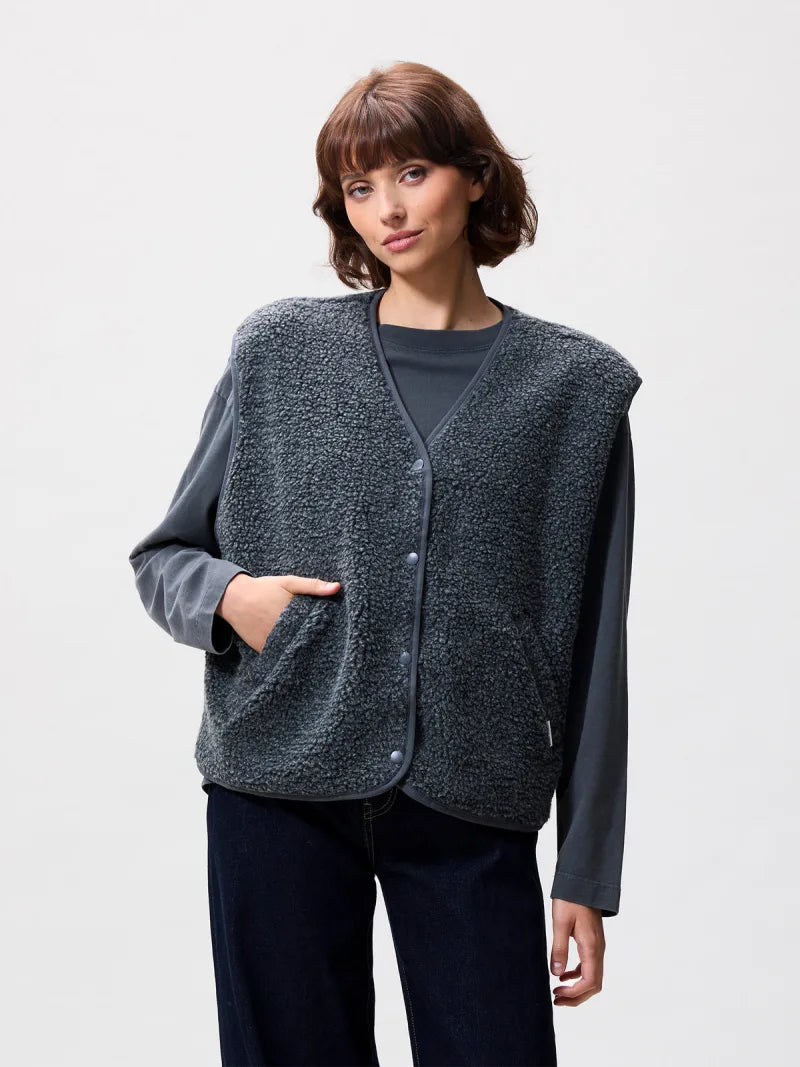 Teddy Bodywarmer van Catwalk Junkie, kleur Carbon