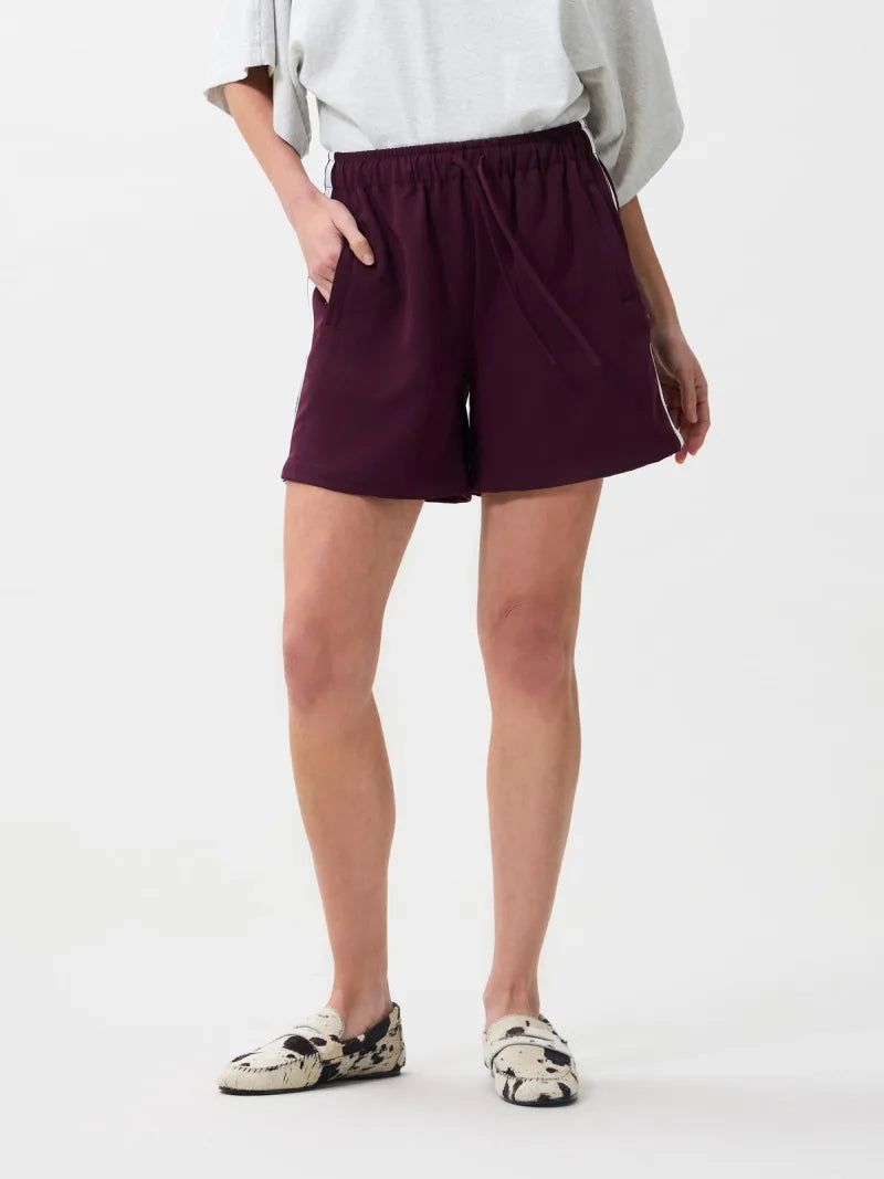 Tracksuit Shorts van Catwalk Junkie, kleur Winetasting