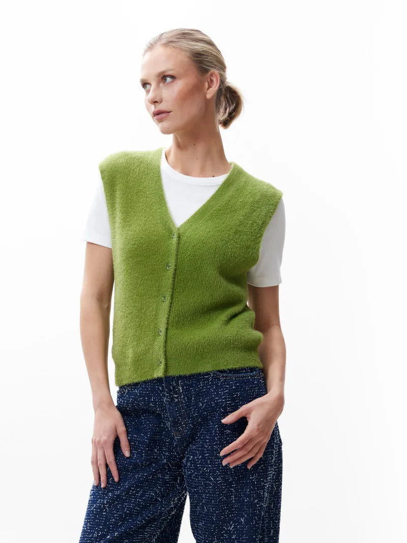 Vneck Fuzzy Spencer van Catwalk Junkie, kleur Grashopper