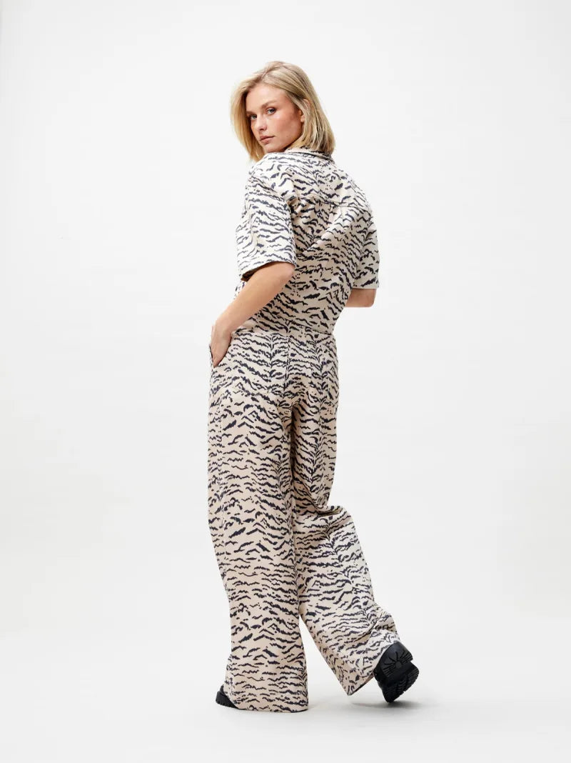 Wide Leg Tiger Jeans van Catwalk Junkie, kleur Incense