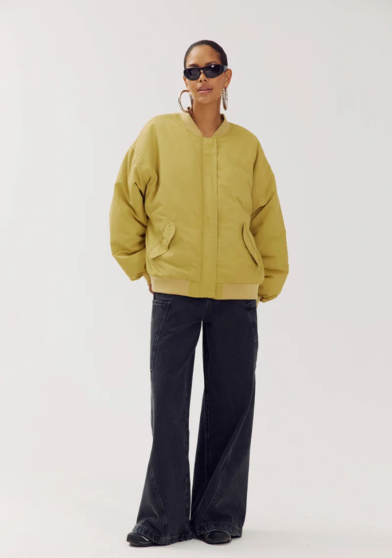 Bomberjack Nora van Harper & Yve, kleur Dirty Mustard