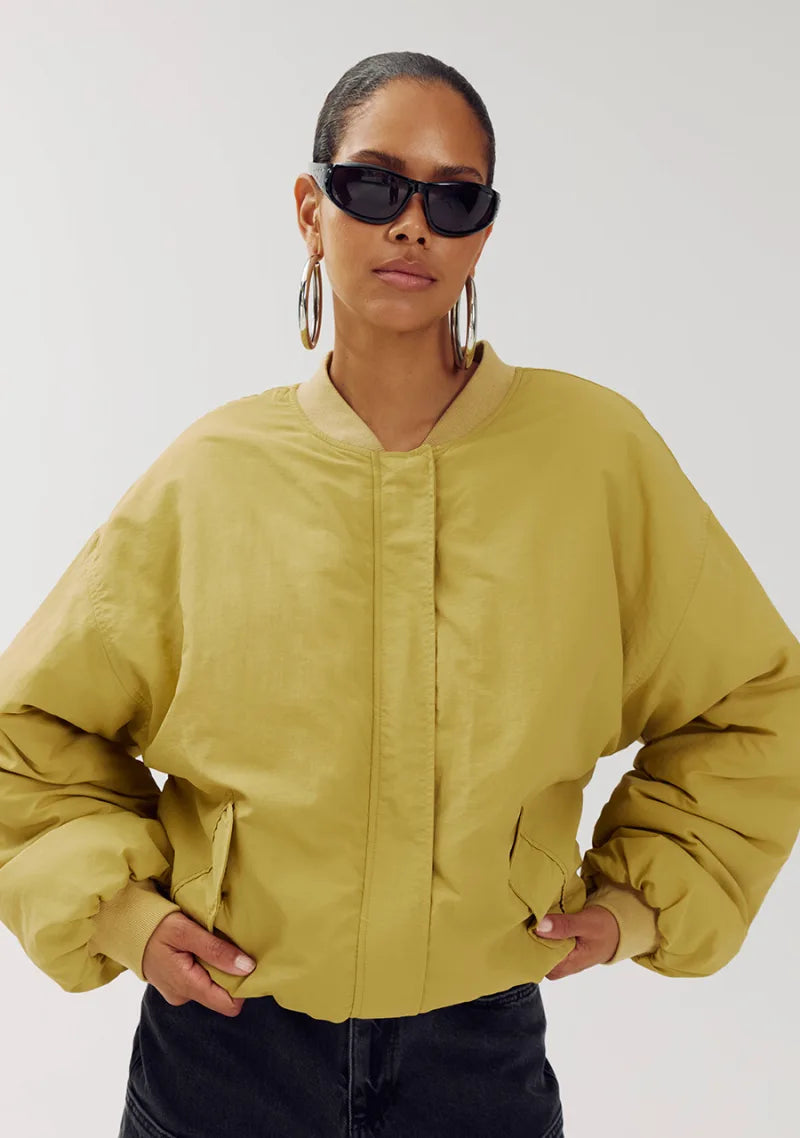 Bomberjack Nora van Harper & Yve, kleur Dirty Mustard