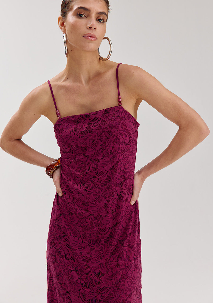 Jurk Vivien van Harper & Yve, kleur Cassis