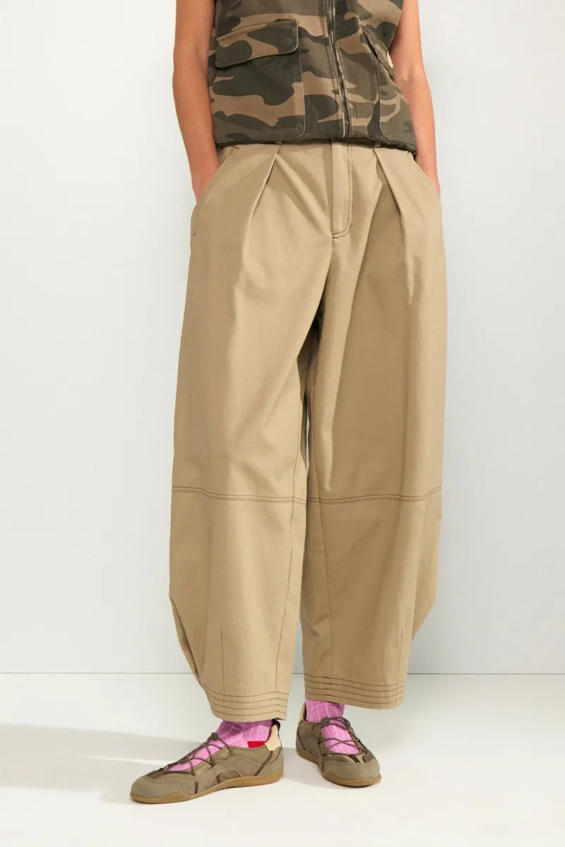 Nukatti Barrel Pants van Nümph, kleur Silv Er Mink