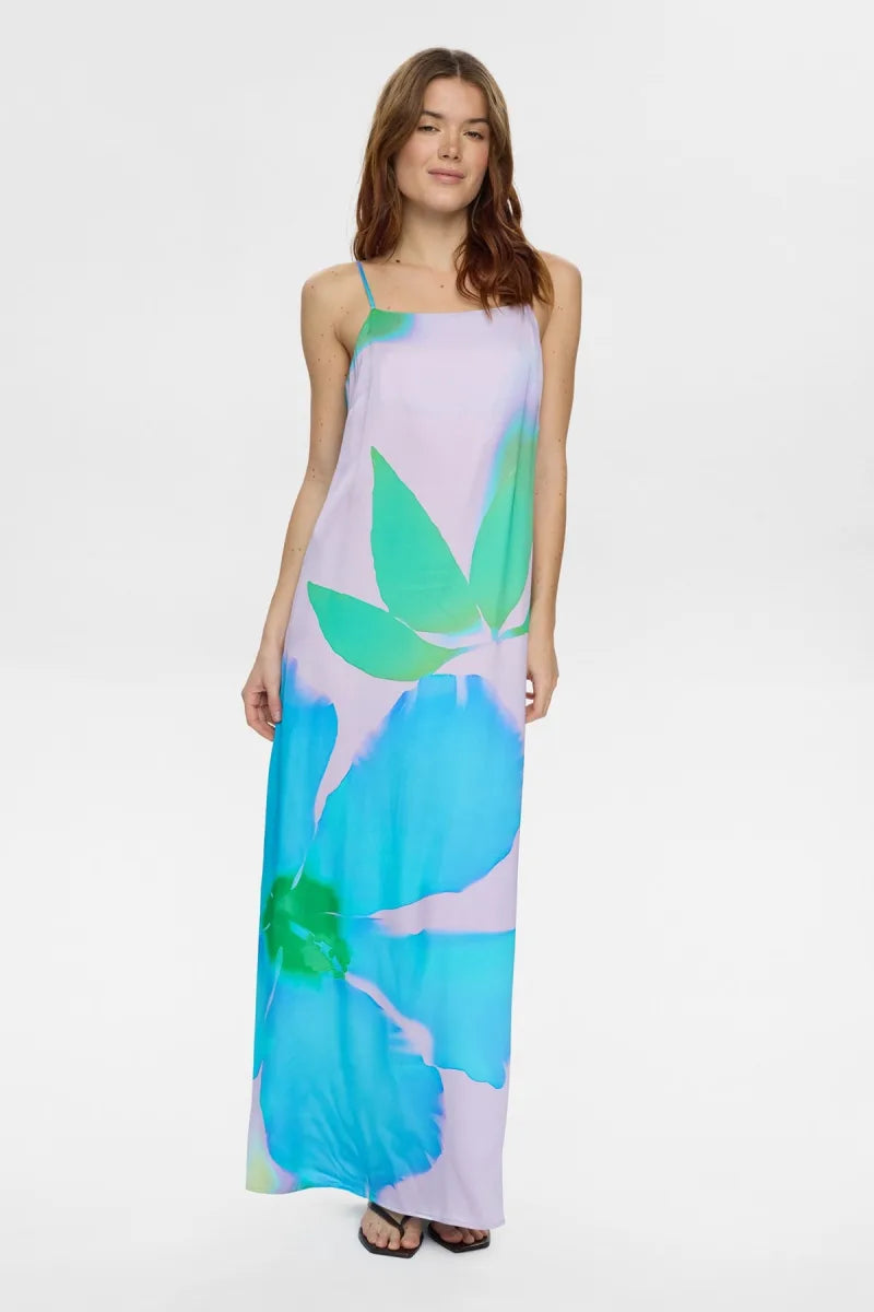 Nusunlee Dress van Nümph, kleur Orchid  Bloom