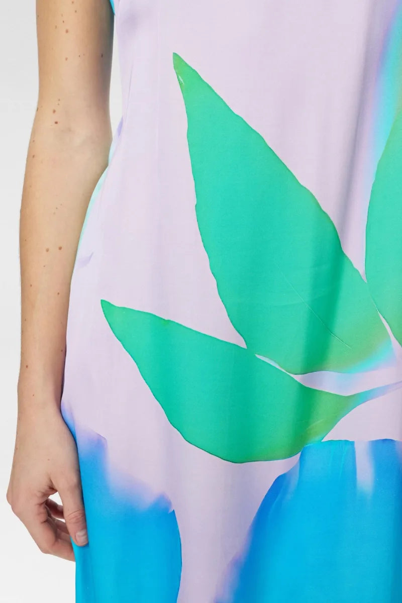 Nusunlee Dress van Nümph, kleur Orchid  Bloom
