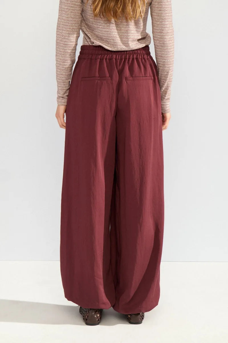 Nusvala Parachute Pants van Nümph, kleur Fig