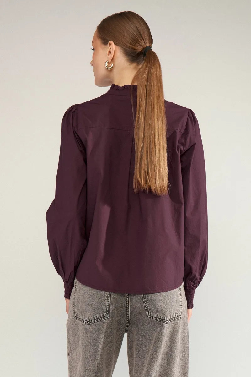 Nutenja V-Neck Shirt van Nümph, kleur Fig