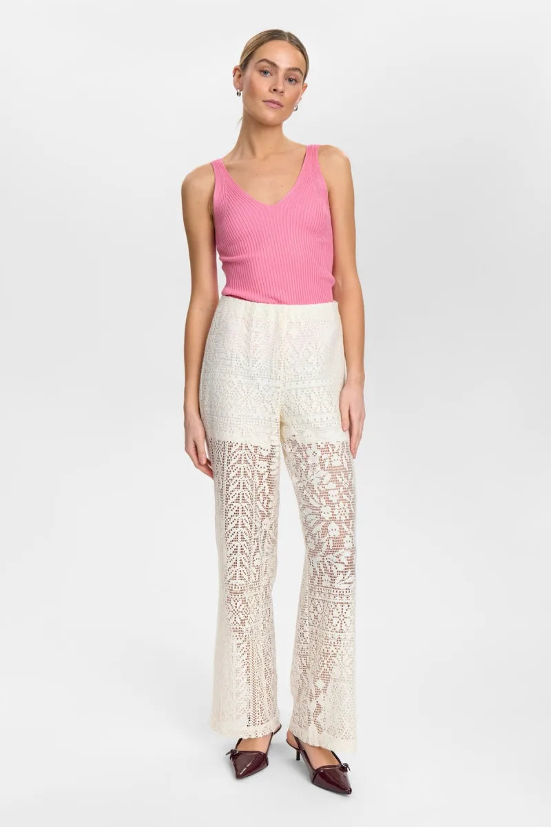 Nuwicky Pants van Nümph, kleur Cloud Dancer