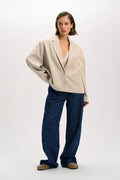 Cropped Blazer Jackie van Refined Department, kleur Sand